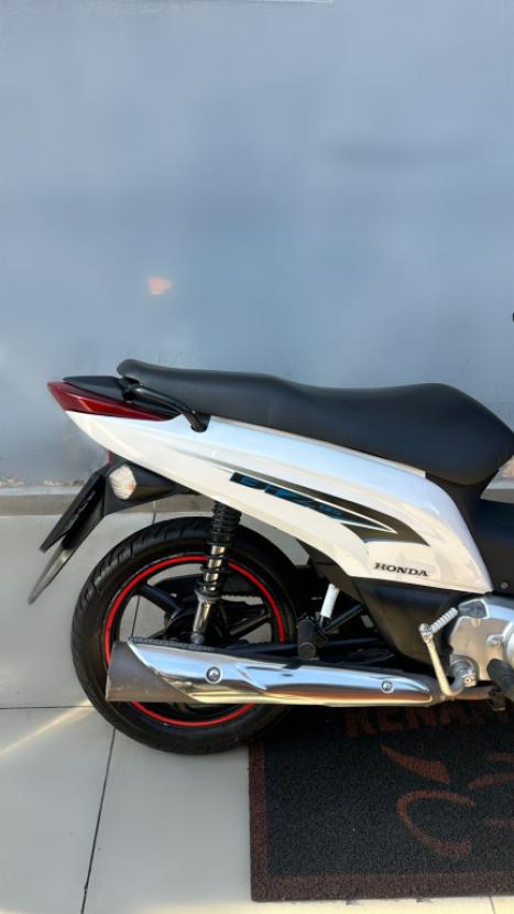 HONDA Biz 125 EX, Foto 4