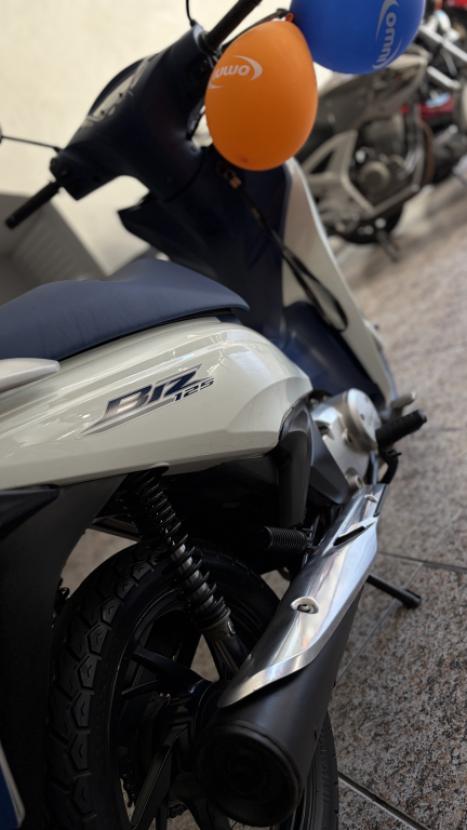 HONDA Biz 125 EX, Foto 3