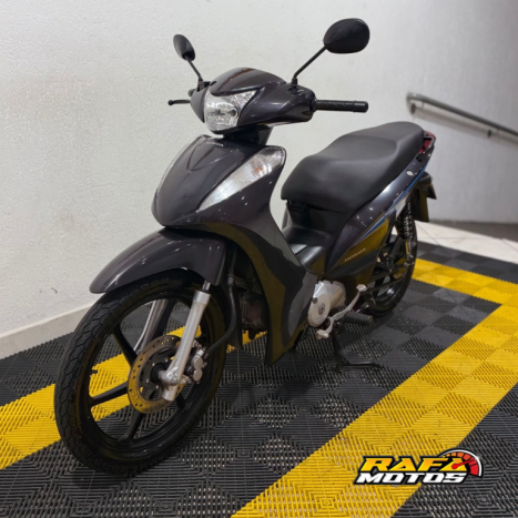 HONDA Biz 125 EX, Foto 3
