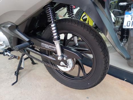 HONDA Biz 125 EX, Foto 8