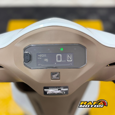 HONDA Biz 125 EX, Foto 8