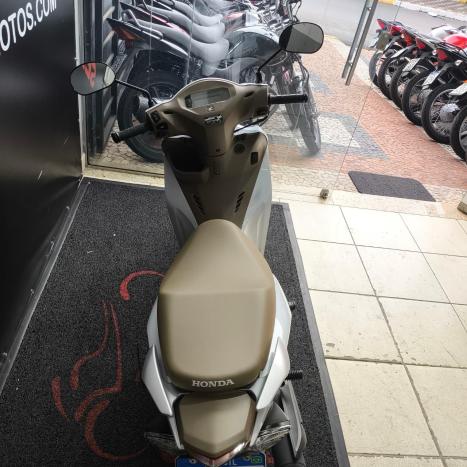 HONDA Biz 125 EX, Foto 5