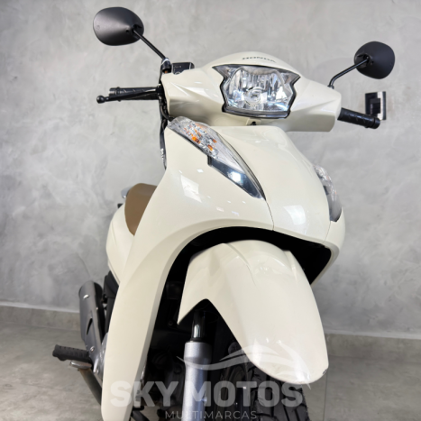 HONDA Biz 125 EX, Foto 6