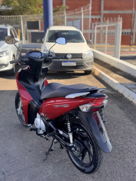 HONDA Biz 125 EX, Foto 6