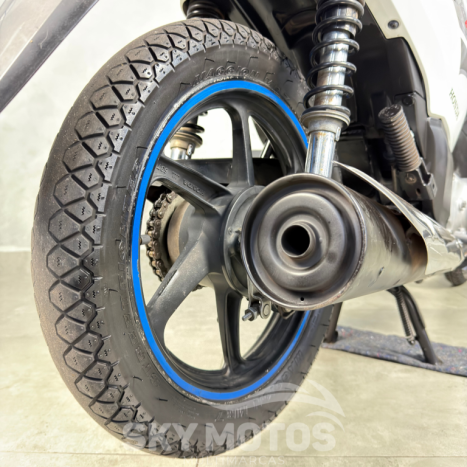 HONDA Biz 125 EX, Foto 13