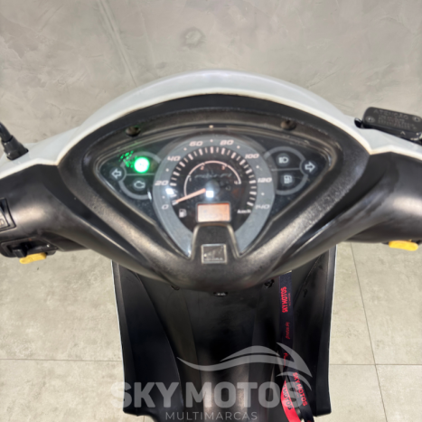 HONDA Biz 125 EX, Foto 9