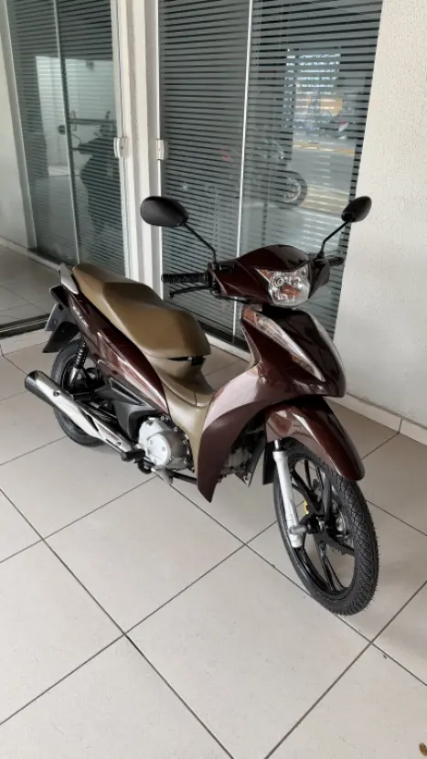 HONDA Biz 125 EX, Foto 2