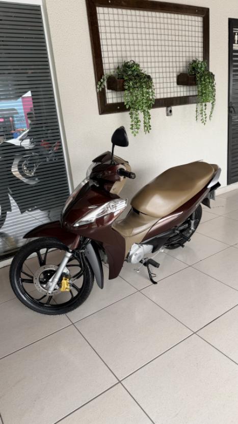 HONDA Biz 125 EX, Foto 4