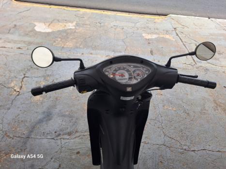 HONDA Biz 125 KS, Foto 6