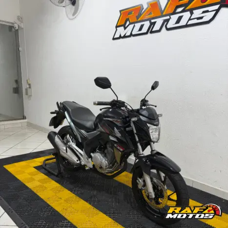 HONDA CB 250 F Twister , Foto 4