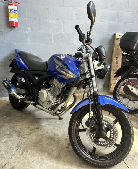 HONDA CB 250 F Twister , Foto 4