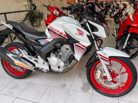 HONDA CB 250 F Twister FLEXONE, Foto 3