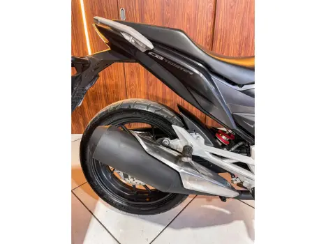 HONDA CB 250 F Twister FLEXONE, Foto 10