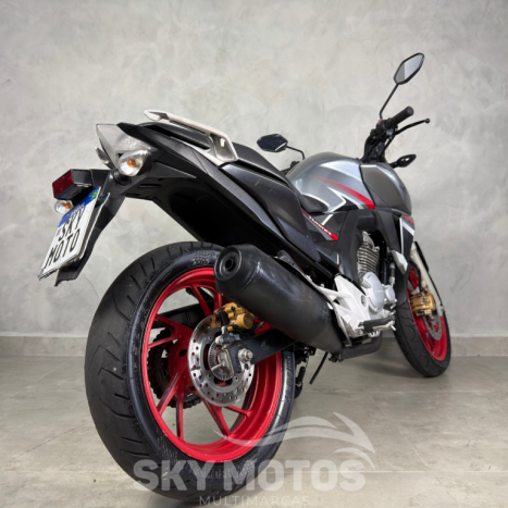 HONDA CB 250 F Twister , Foto 6