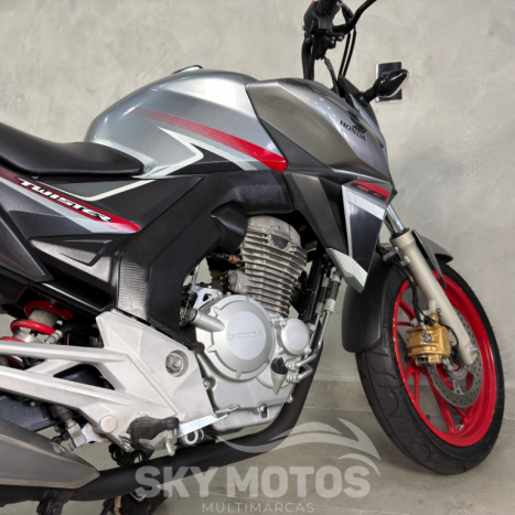 HONDA CB 250 F Twister , Foto 7