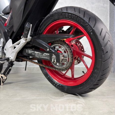 HONDA CB 250 F Twister , Foto 19