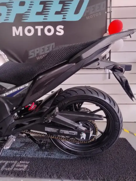 HONDA CB 250 F Twister FLEXONE, Foto 11