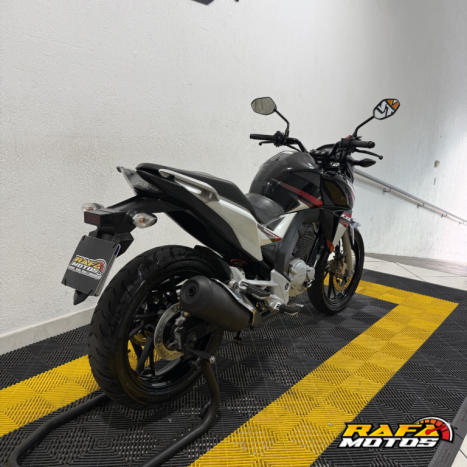 HONDA CB 250 F Twister , Foto 7