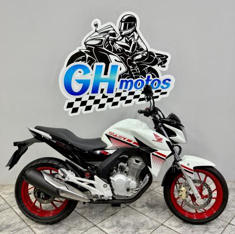 HONDA CB 250 F Twister FLEXONE, Foto 1