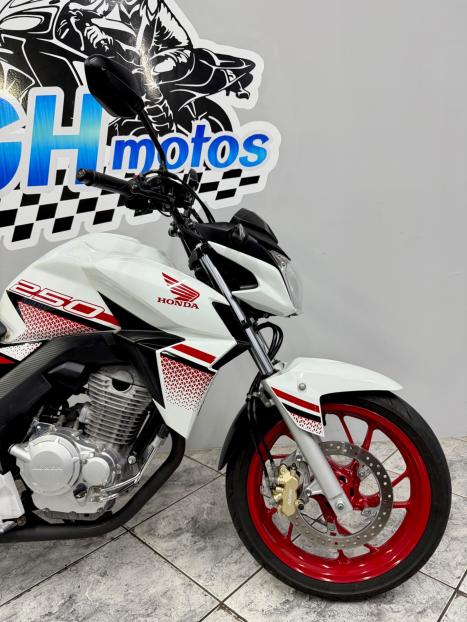 HONDA CB 250 F Twister FLEXONE, Foto 2
