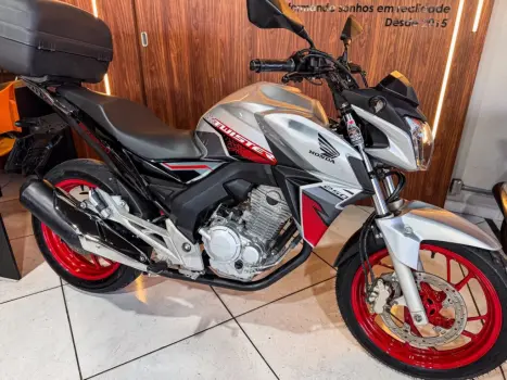 HONDA CB 250 F Twister FLEXONE, Foto 3