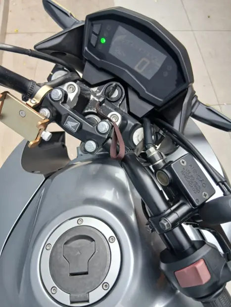 HONDA CB 250 F Twister FLEXONE, Foto 2