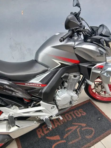 HONDA CB 250 F Twister FLEXONE, Foto 9