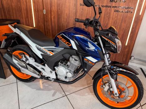 HONDA CB 250 F Twister FLEXONE, Foto 3