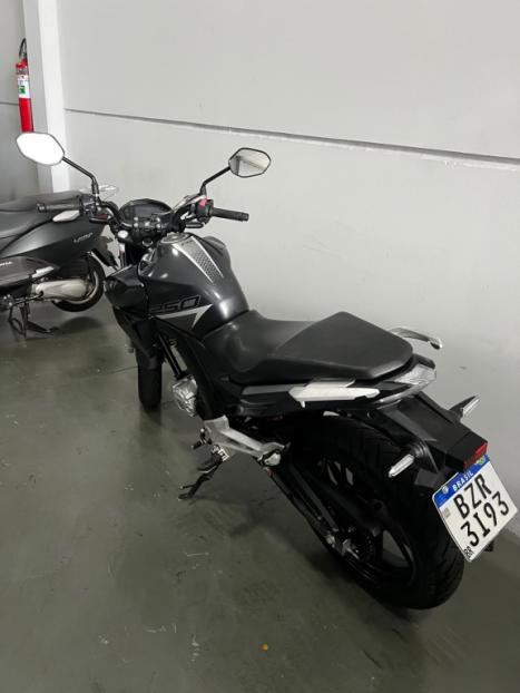 HONDA CB 250 F Twister , Foto 6