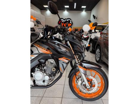 HONDA CB 250 F Twister FLEXONE, Foto 2