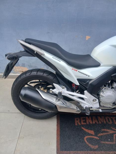 HONDA CB 250 F Twister FLEXONE, Foto 3