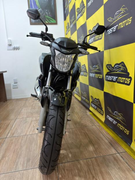 HONDA CB 250 F Twister , Foto 2