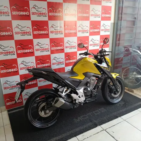 HONDA CB 300 F Twister FLEX ABS, Foto 3