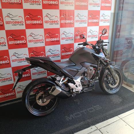HONDA CB 300 F Twister FLEX ABS, Foto 3