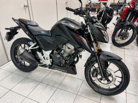 HONDA CB 300 F Twister FLEX CBS, Foto 3