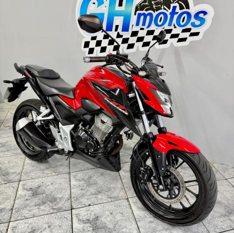 HONDA CB 300 F Twister FLEX ABS, Foto 3