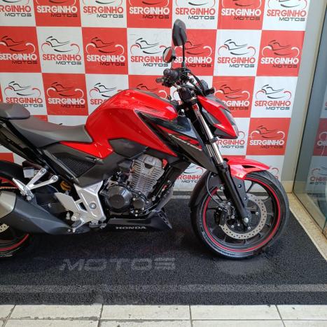 HONDA CB 300 F Twister FLEX ABS, Foto 2