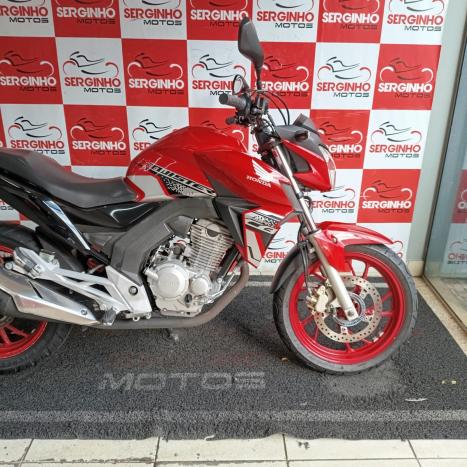 HONDA CB 300 F Twister FLEX ABS, Foto 2
