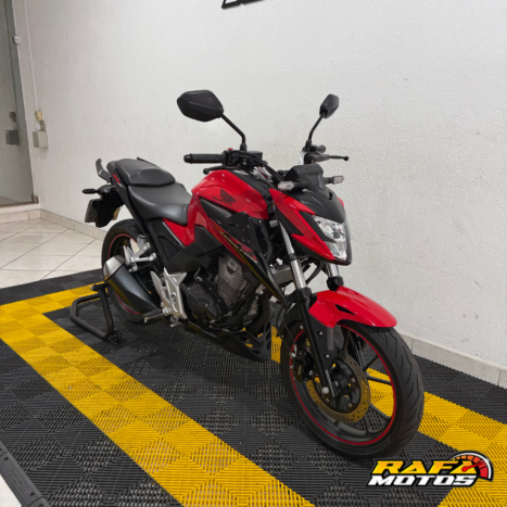HONDA CB 300 F Twister FLEX CBS, Foto 4