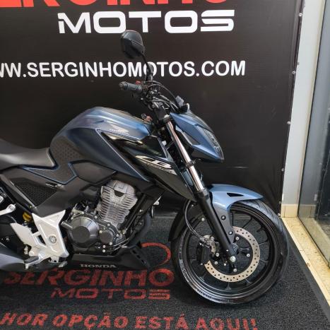 HONDA CB 300 F Twister FLEX ABS, Foto 4