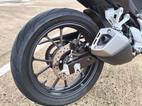 HONDA CB 300 F Twister FLEX ABS, Foto 9