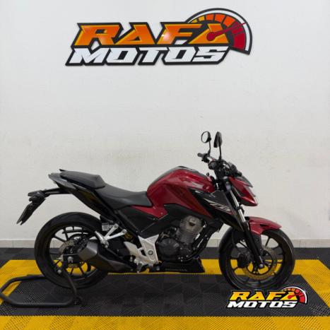 HONDA CB 300 F Twister FLEX ABS, Foto 2