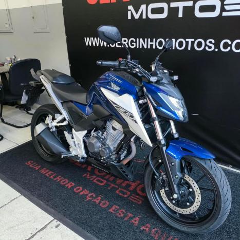 HONDA CB 300 F Twister FLEX ABS, Foto 2