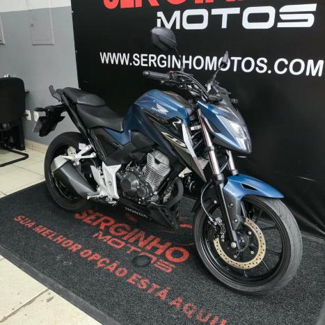 HONDA CB 300 F Twister FLEX ABS, Foto 4