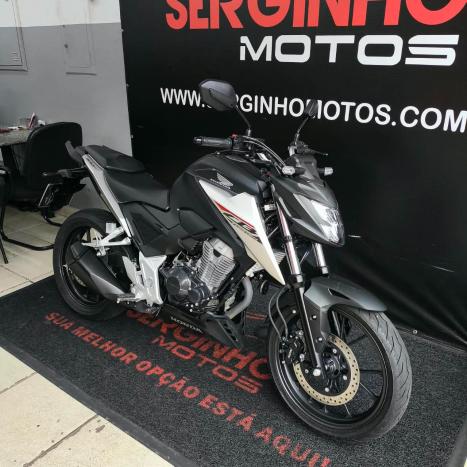 HONDA CB 300 F Twister FLEX ABS, Foto 2