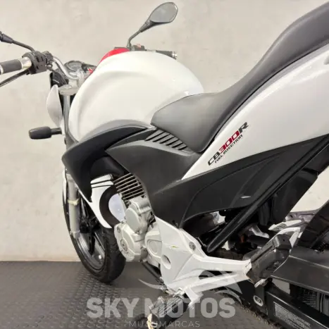 HONDA CB 300 R ABS, Foto 17