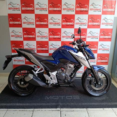 HONDA CB 300 R ABS, Foto 1