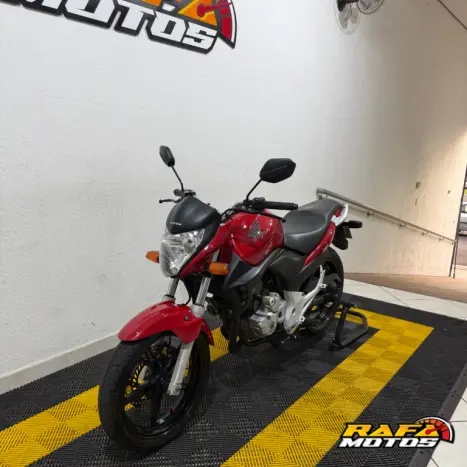 HONDA CB 300 R ESPECIAL EDITION, Foto 6