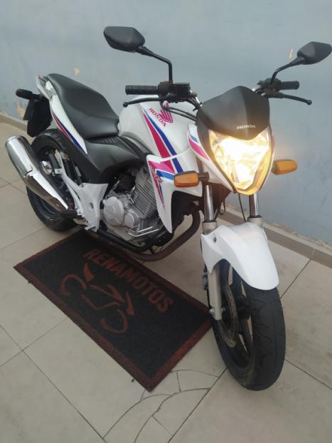 HONDA CB 300 R ESPECIAL EDITION, Foto 2