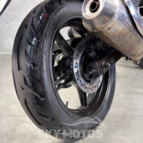 HONDA CB 300 R ESPECIAL EDITION, Foto 9